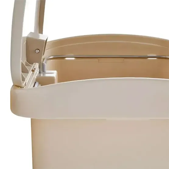 Thùng rác nhựa Rubbermaid 30L có chân đạp và trợ lực FG1883456 Rubbermaid (9)